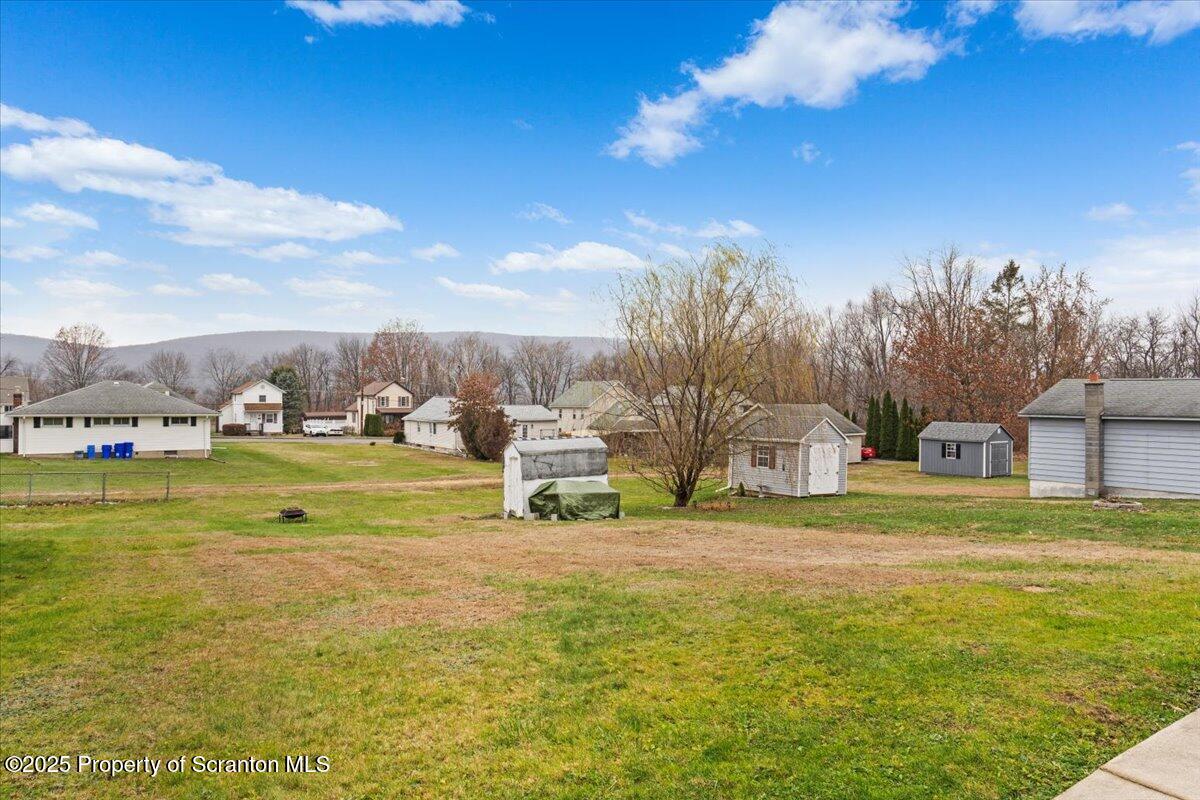 413 New Street Duryea, PA 18642 - Photo 4 of 42 40-DSC04072
