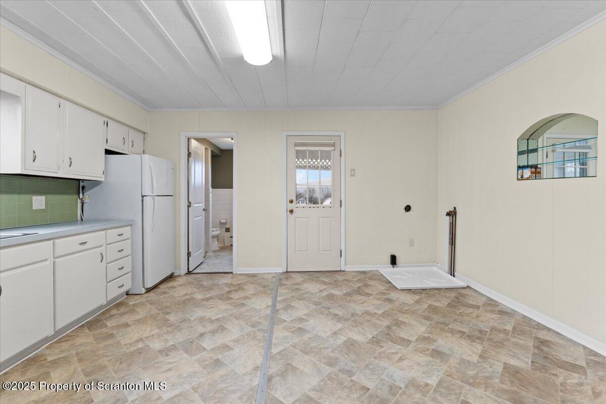 413 New Street Duryea, PA 18642 - Photo 10 of 42 16-Apt 1 Kitchen