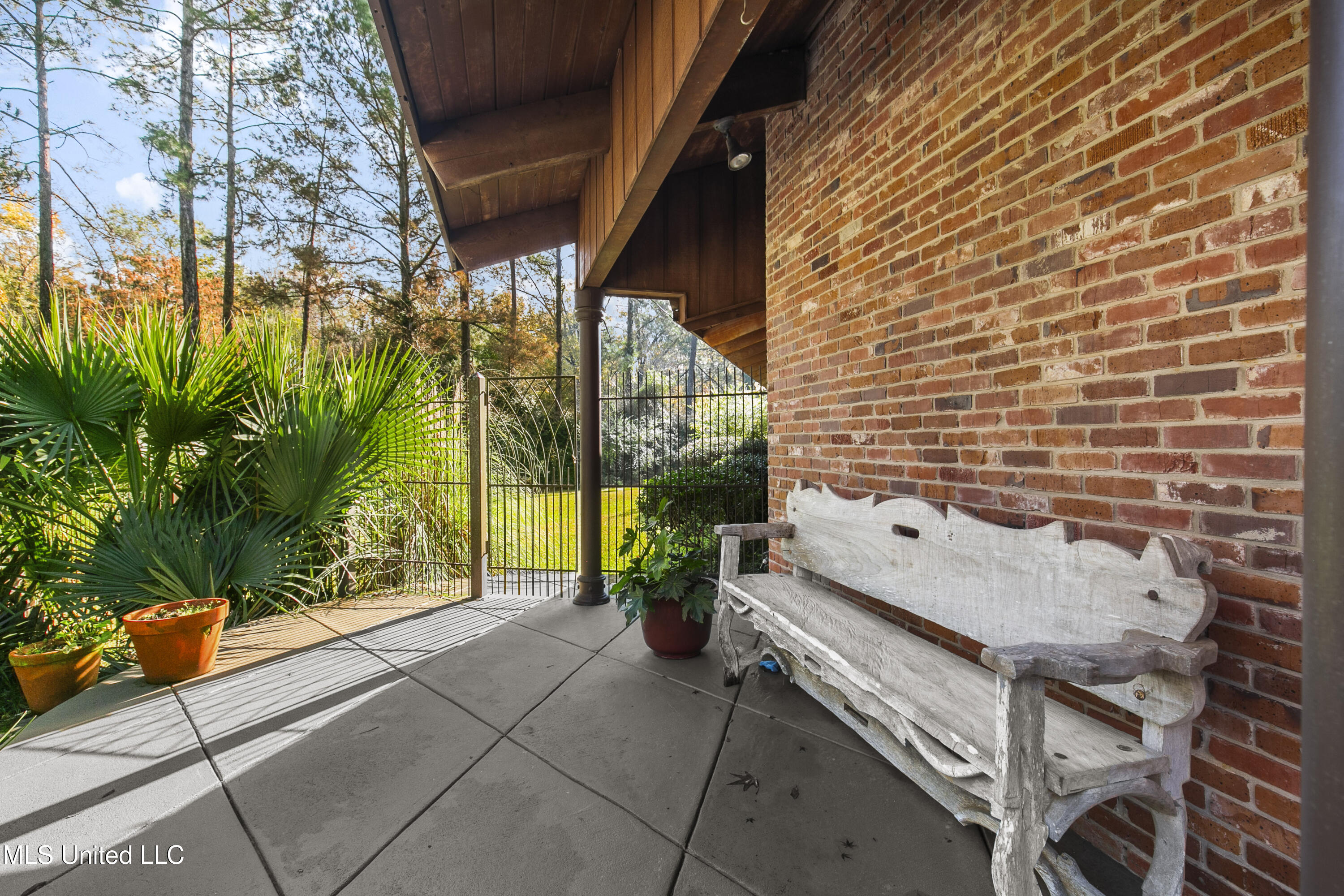 305 Hand Drive Flowood, MS 39232 - Photo 15 of 86 305 Hand Dr-9