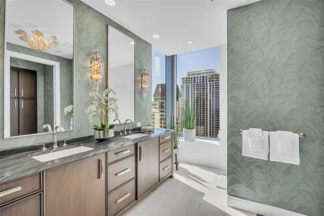 $3,800,000 | 100 1st Avenue North, Unit 3001, St. Petersburg, FL 33701