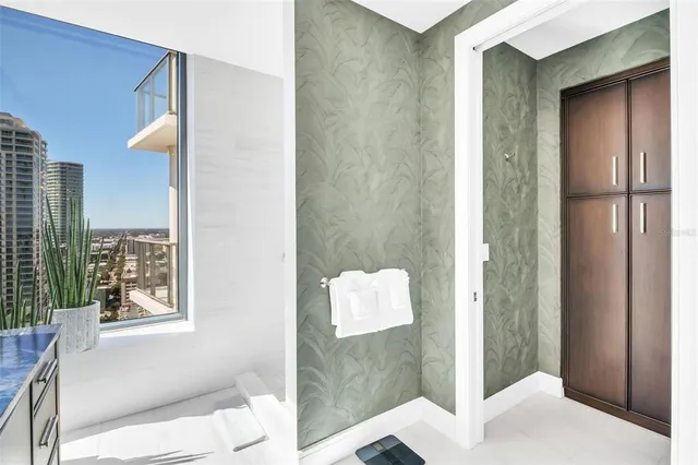 $3,800,000 | 100 1st Avenue North, Unit 3001, St. Petersburg, FL 33701