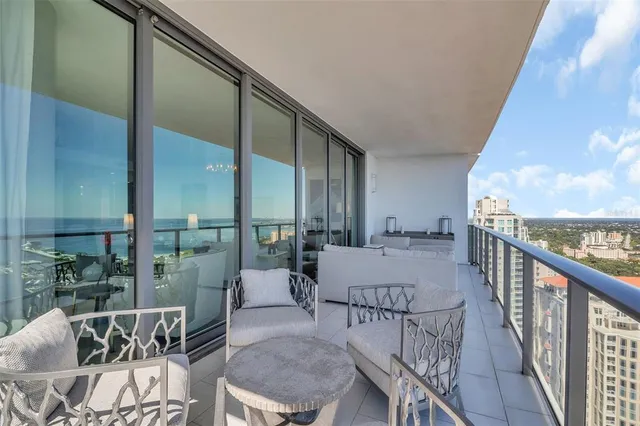 $3,800,000 | 100 1st Avenue North, Unit 3001, St. Petersburg, FL 33701