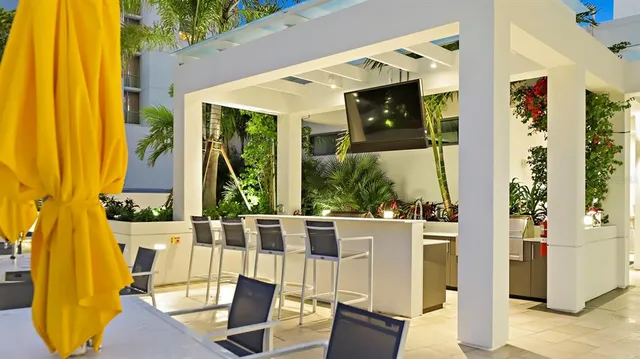 $3,800,000 | 100 1st Avenue North, Unit 3001, St. Petersburg, FL 33701