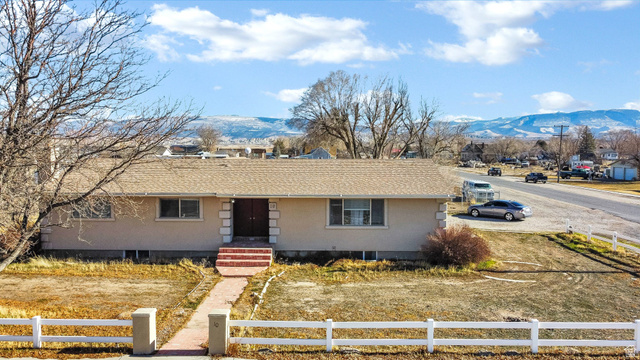 10 North Main Street Centerfield, UT 84622 - Photo 39 of 52 Ranch-style house featuring a mountain view