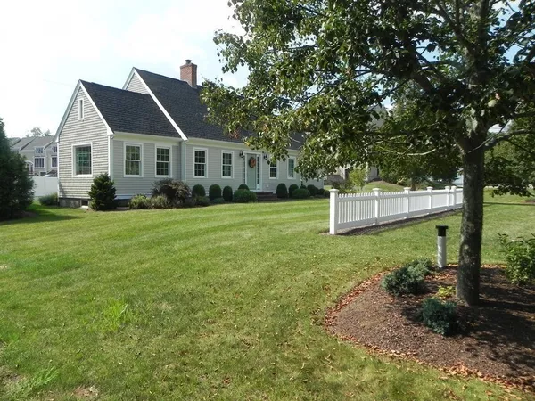 $725,000 | 593 Washington Street, Unit A, Pembroke, MA 02359