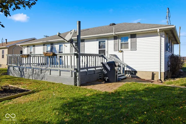 $236,000 | 6519 West Us Highway, Holton, IN 47023