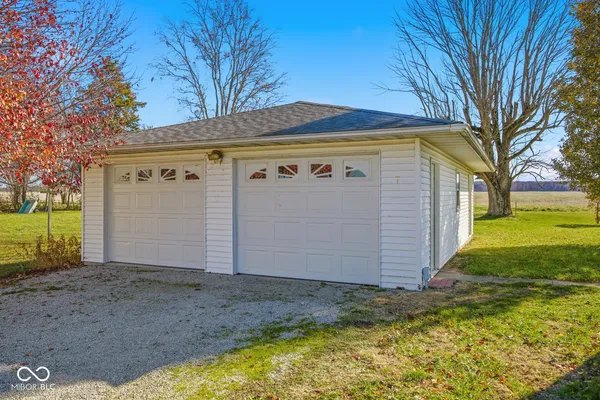 $236,000 | 6519 West Us Highway, Holton, IN 47023