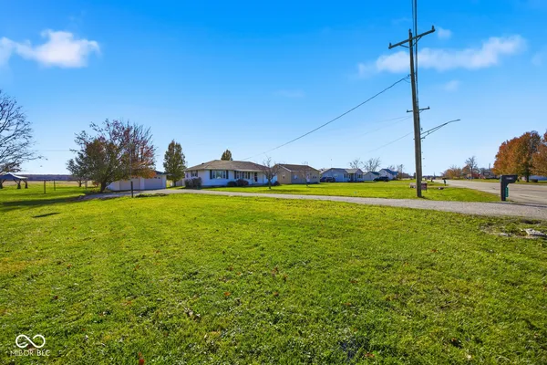 $236,000 | 6519 West Us Highway, Holton, IN 47023