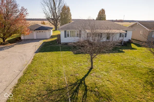 $236,000 | 6519 West Us Highway, Holton, IN 47023