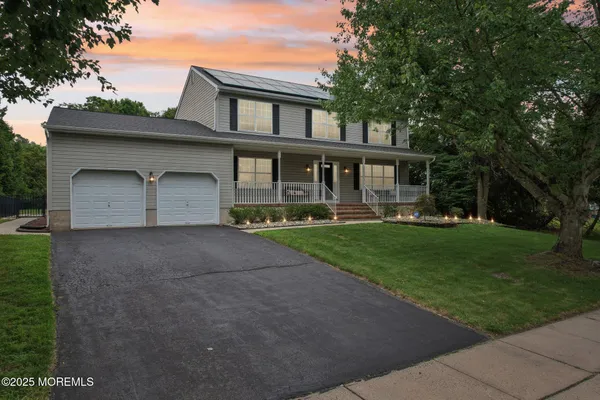 $975,000 | 3 MacIntosh Court, Jackson, NJ 08527