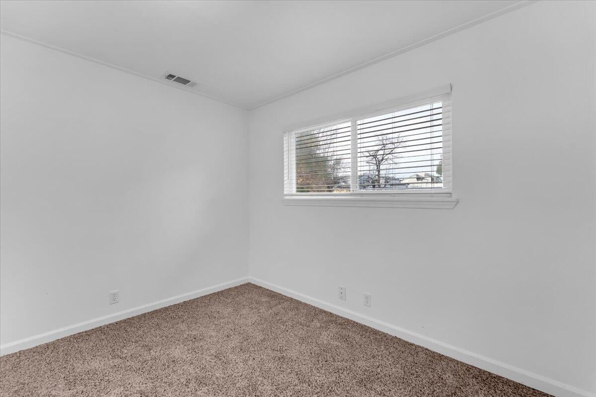 1156 Echo Road Redding, CA 96002 - Photo 8 of 18 18-1156 Echo Rd - I-10