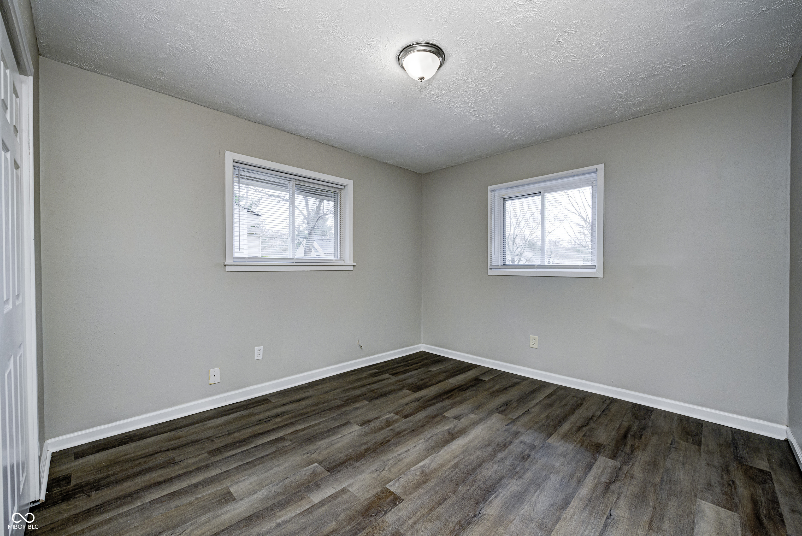 8467 Bluff Road Indianapolis, IN 46217 - Photo 10 of 18
