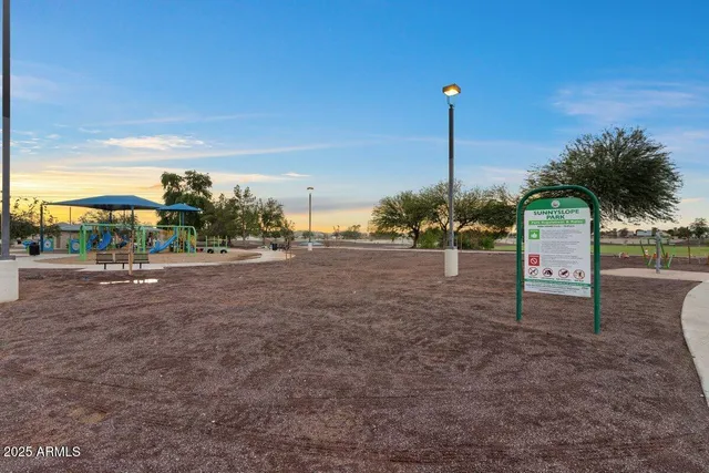 $2,050 | 7120 West Sunnyslope Lane, Peoria, AZ 85345