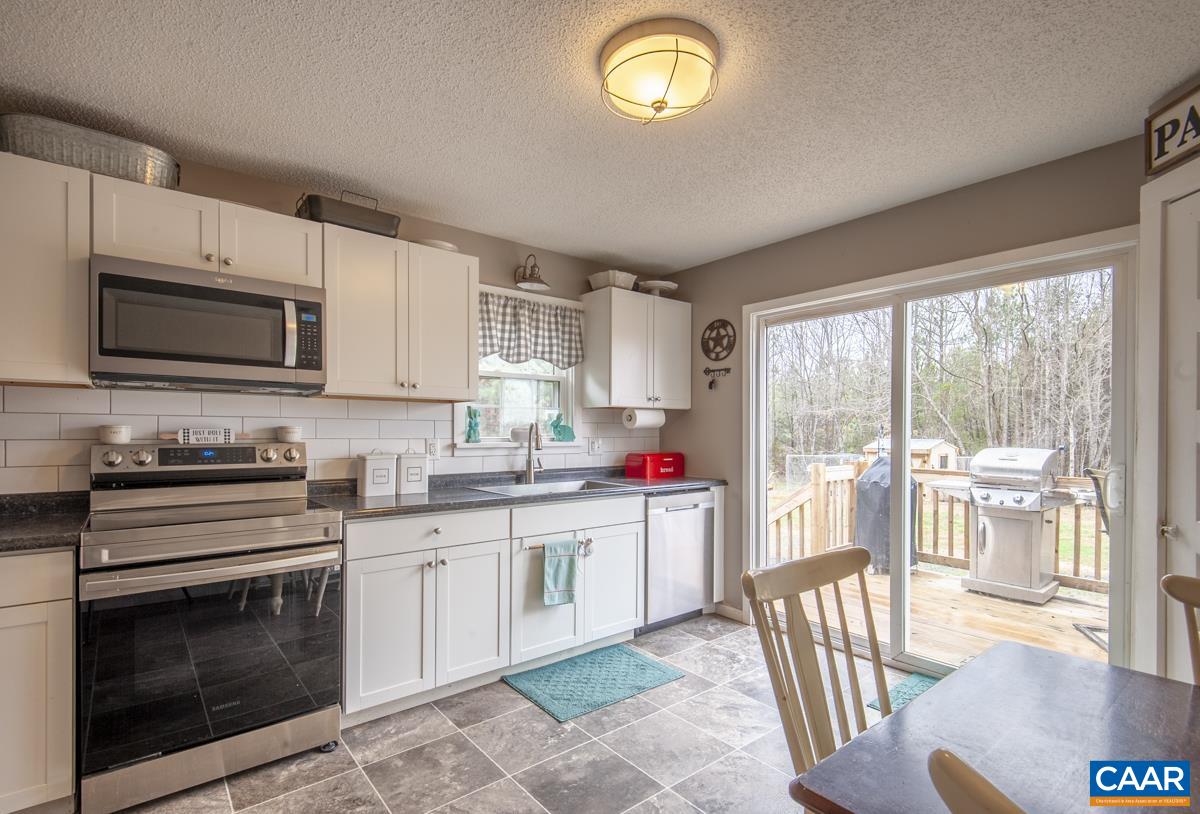 1184 Shores Road Palmyra, VA 22963 - Photo 3 of 34 Gallery Image 3
