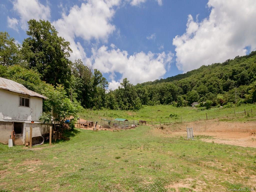 565 School Road East Asheville, NC 28803 - Photo 10 of 22