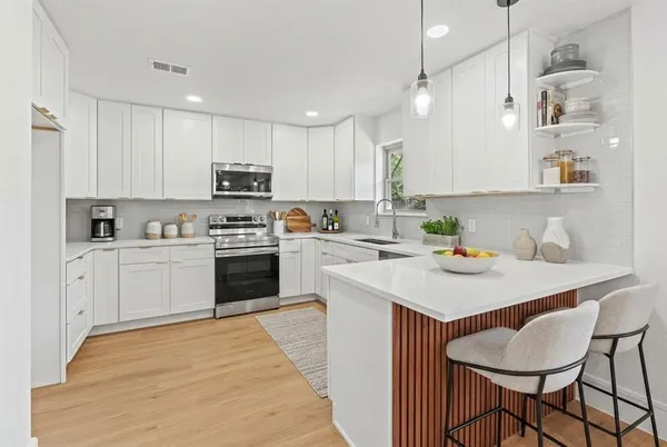 $439,000 | 2116 Tamworth Court, Bedford, TX 76021