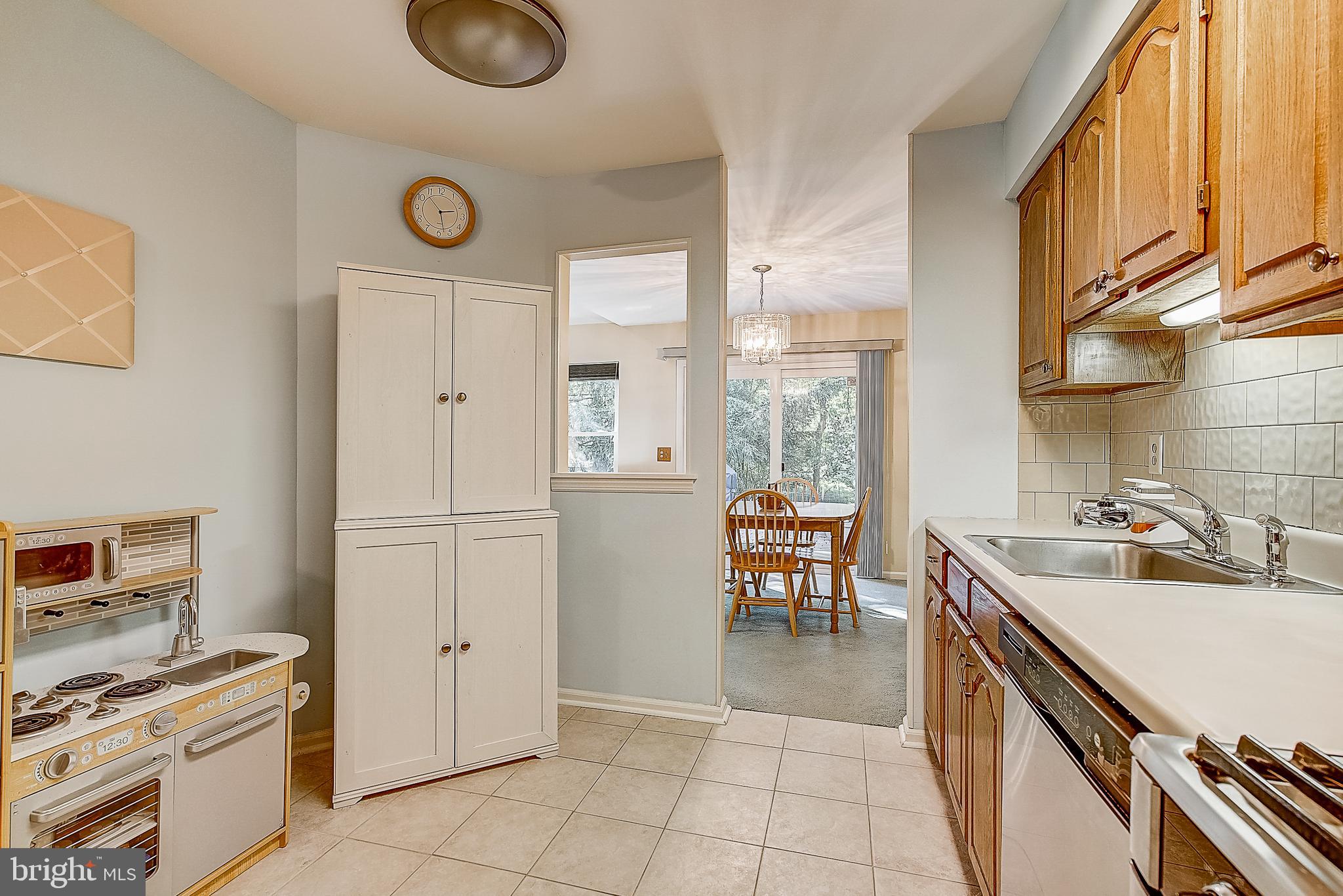 11 Spruce Road East Windsor, NJ 08520 - Photo 13 of 36