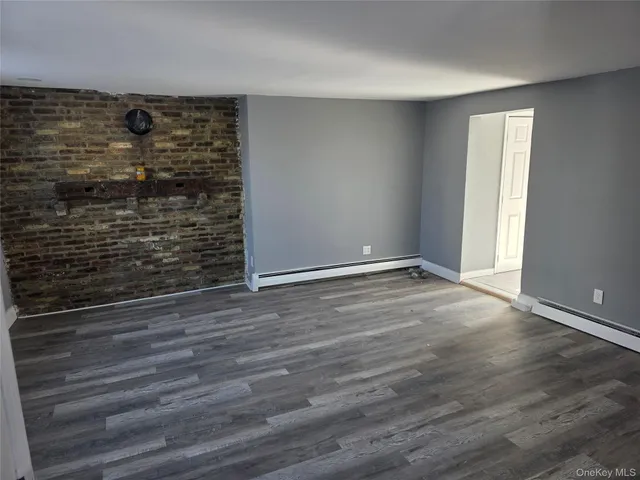 $2,400 | 91 Orchard Street, Walden, NY 12586