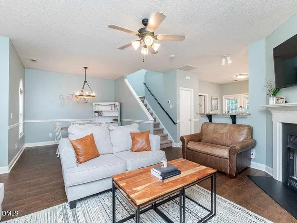 $1,850 | 310 Glaston Court, Apex, NC 27502