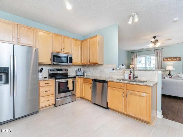 $1,850 | 310 Glaston Court, Apex, NC 27502
