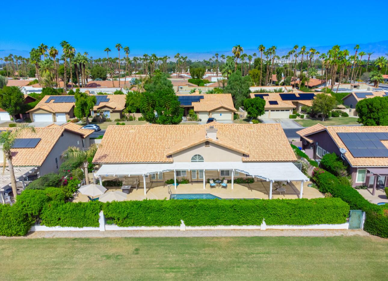 28 Park Mirage Lane Rancho Mirage, CA 92270 - Photo 3 of 60 23D8F565-E9E4-41B0-8A6A-3BA2C60FC4A3