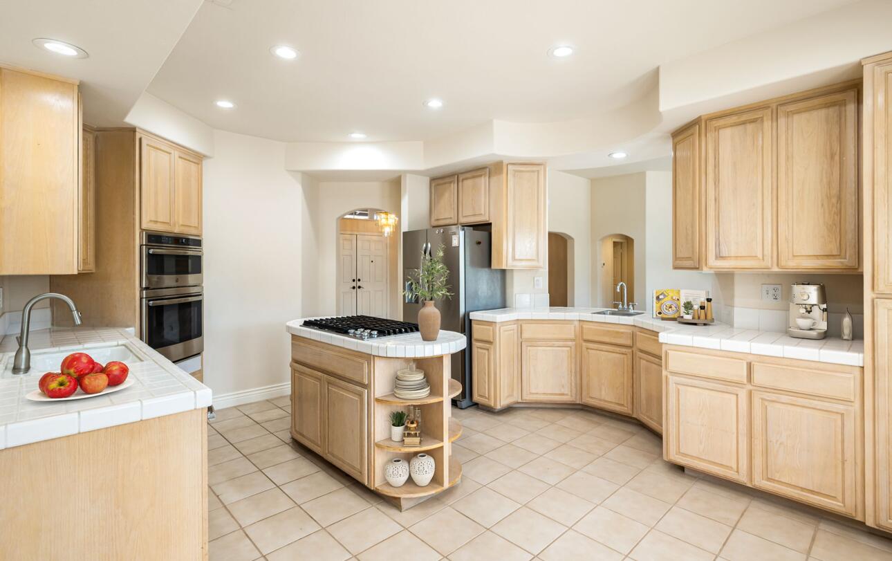 28 Park Mirage Lane Rancho Mirage, CA 92270 - Photo 9 of 60 A7B84D01-50D6-4A60-AA76-38208A889AB0