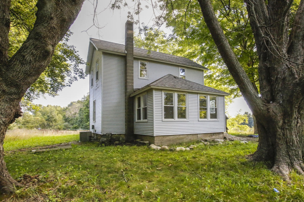 14460 Burchette Road Plainwell, MI 49080 - Photo 1 of 34 14460 burchette rd-101