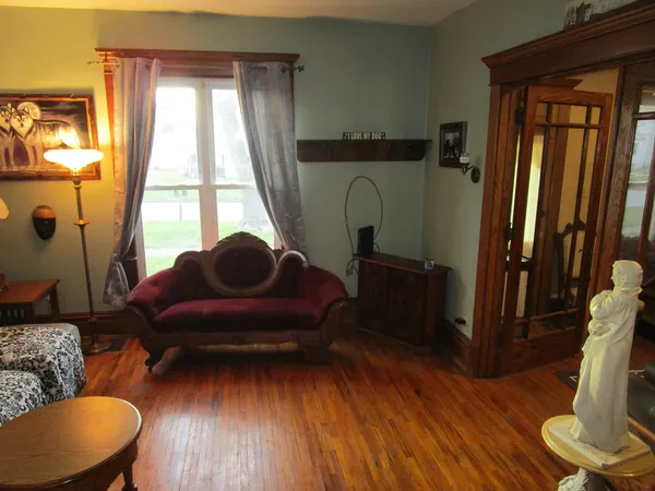 $209,900 | 300 North Wolf Street, Odell, IL 60460