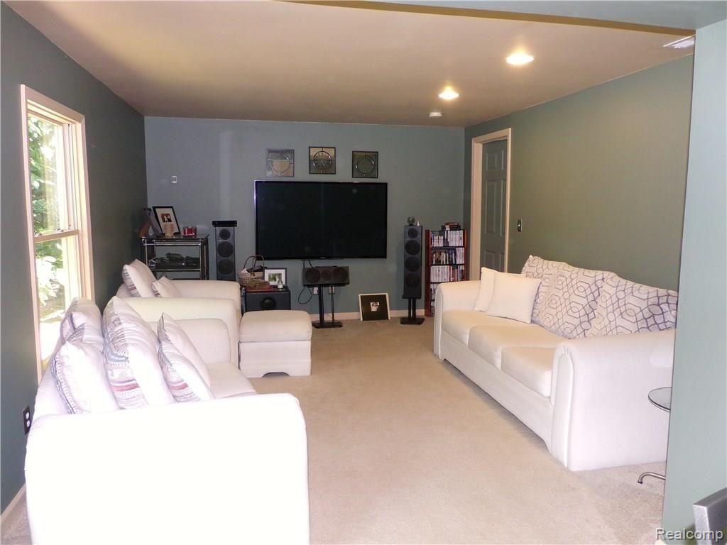 9650 Gibbs Road Clarkston, MI 48348 - Photo 5 of 27 Gibbs_Tucker 008.JPG