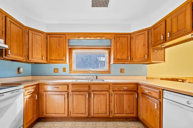 $345,000 | 4655 Highway 14, Calais, VT 05650