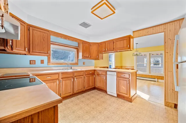 $345,000 | 4655 Highway 14, Calais, VT 05650