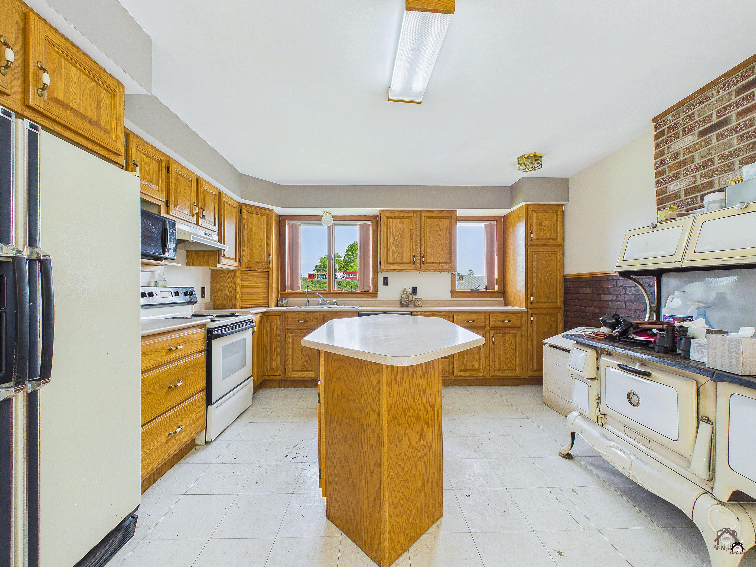 164 Windsor Road China, ME 04358 - Photo 10 of 47 111
