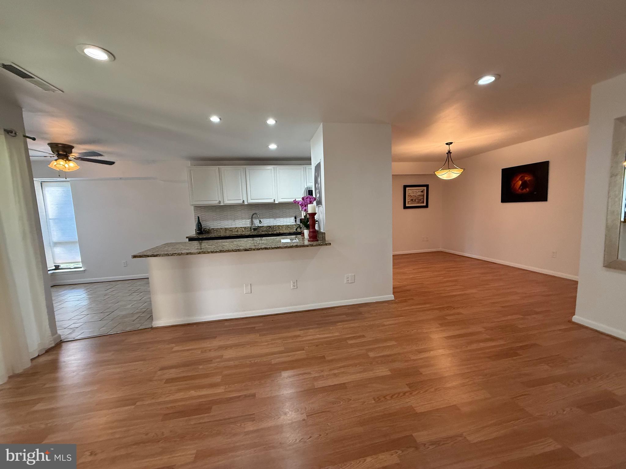 11212 Chestnut Grove Square, Unit 115 Reston, VA 20190 - Photo 8 of 25