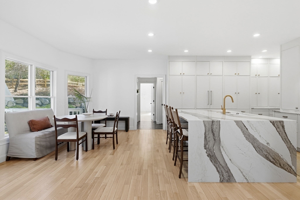 6 Sandy Hill Road Wayland, MA 01778 - Photo 8 of 41 Gallery Image 8