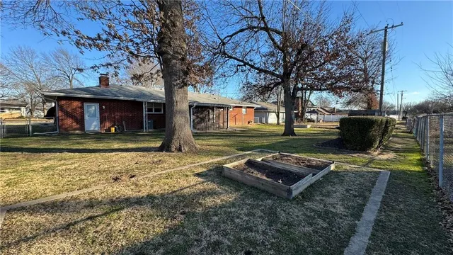 $185,000 | 410 Wilshire Boulevard, Coffeyville, KS 67337