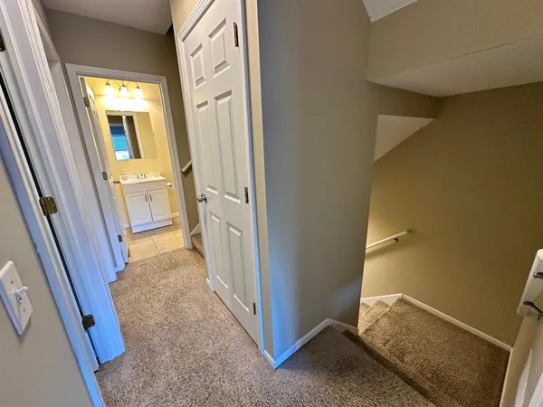 $3,650 | 629 Southeast Oak Street, Minneapolis, MN 55414