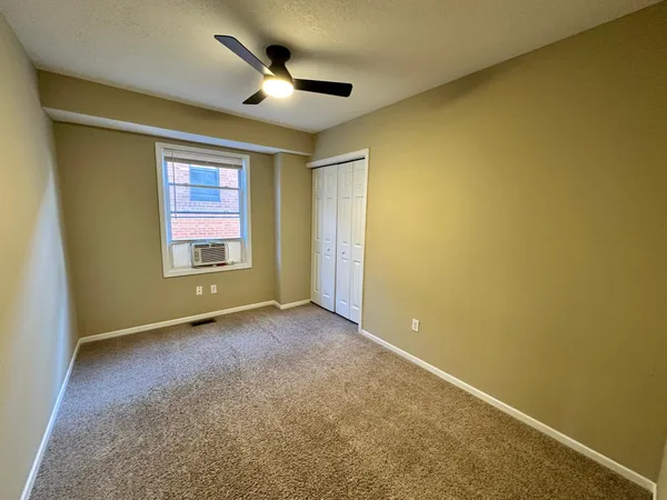 $3,650 | 629 Southeast Oak Street, Minneapolis, MN 55414