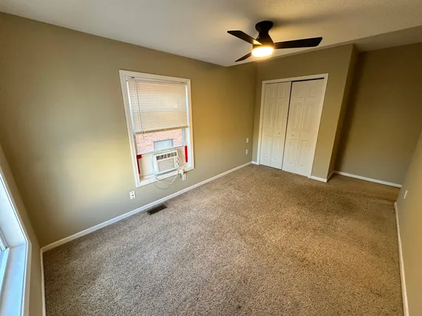 $3,650 | 629 Southeast Oak Street, Minneapolis, MN 55414