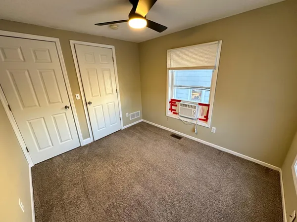 $3,650 | 629 Southeast Oak Street, Minneapolis, MN 55414