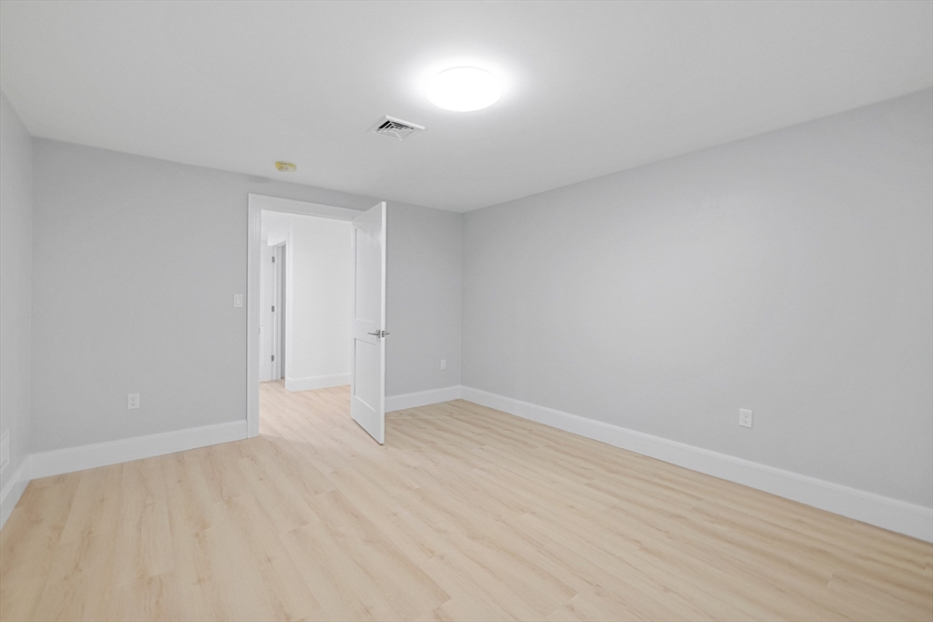 4 Aerial Street Lexington, MA 02421 - Photo 32 of 39