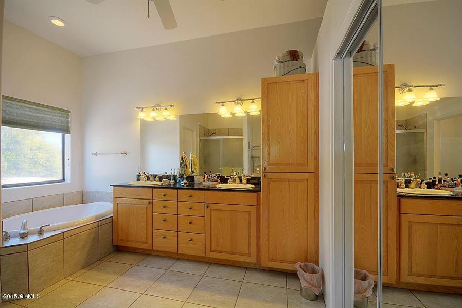 323 West Irvine Road Phoenix, AZ 85086 - Photo 10 of 35 10