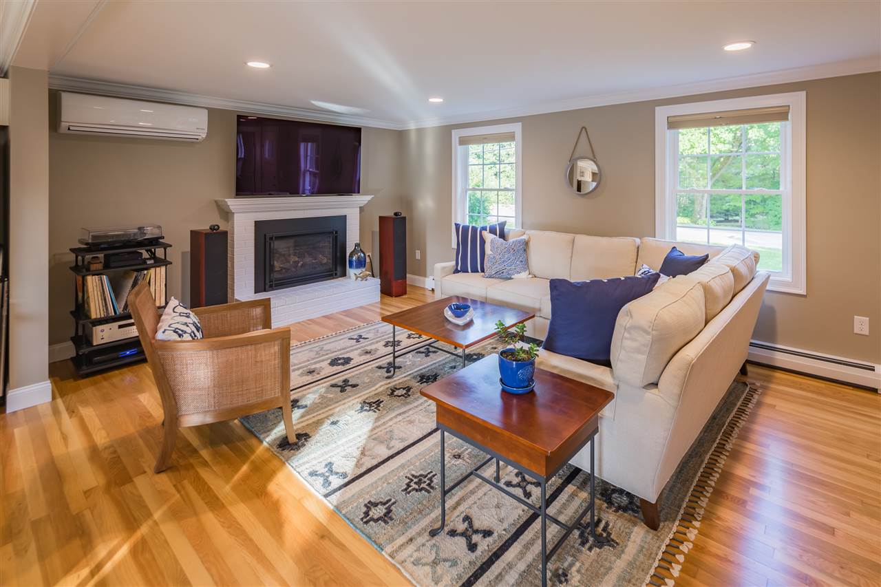164 Mill Road North Hampton, NH 03862 - Photo 2 of 27