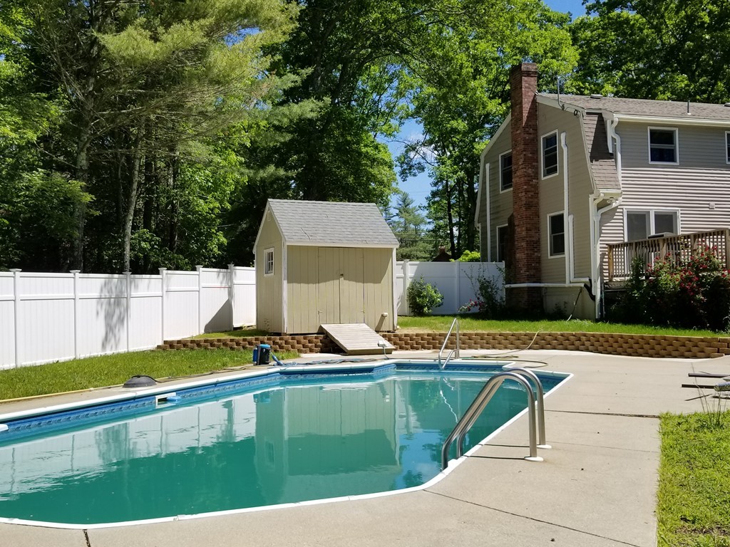104 Upland Road Plympton, MA 02367 - Photo 2 of 29 Gallery Image 2