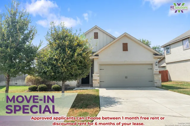 a view of an outdoor space