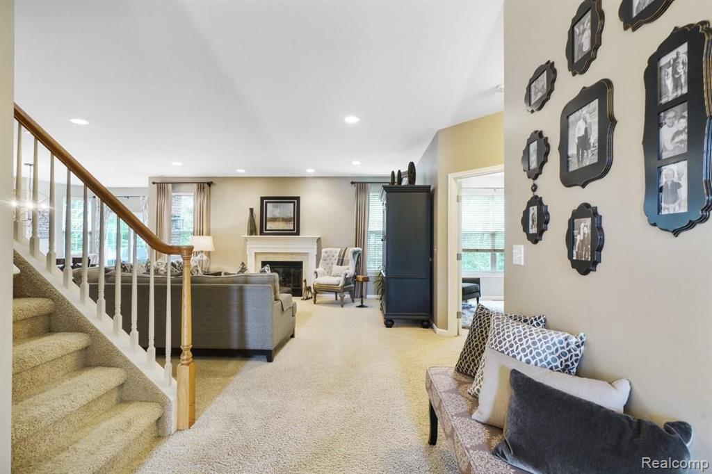 648 Wade Court Rochester Hills, MI 48307 - Photo 11 of 45