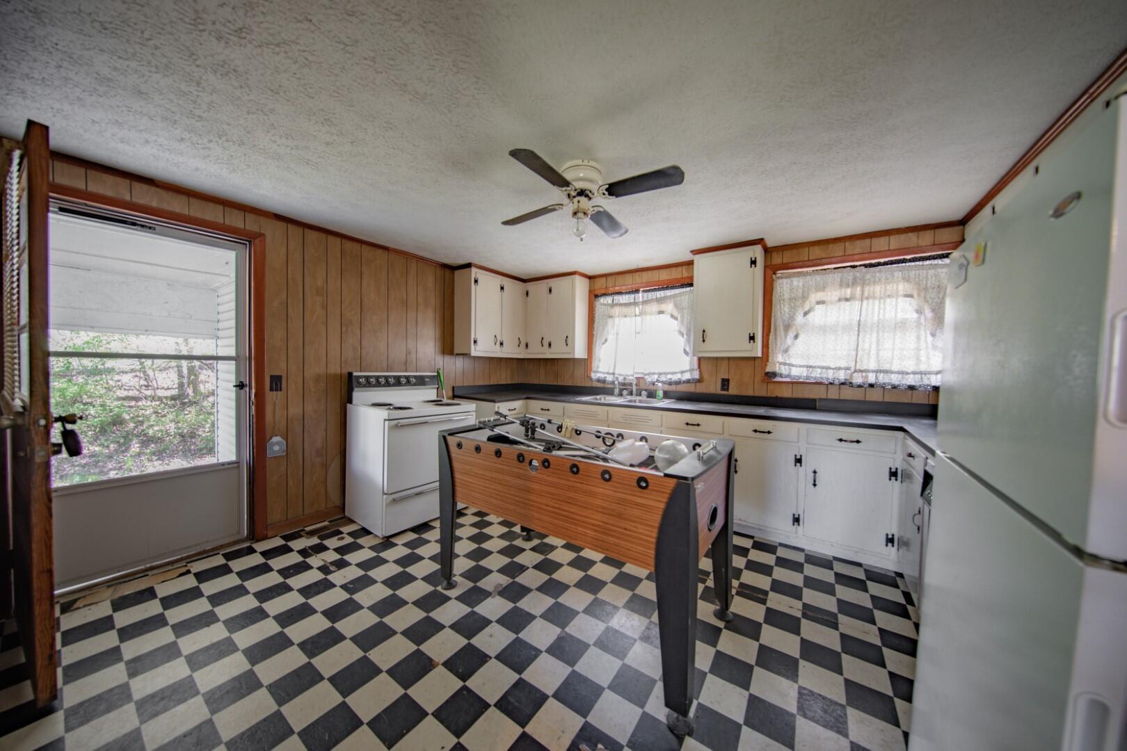 7534 Armory Road Newport, TN 37821 - Photo 13 of 26 11