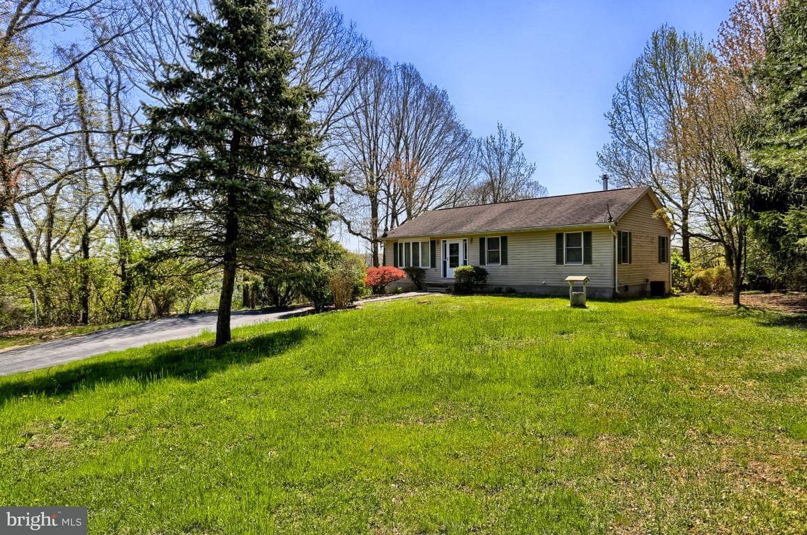 864 Aubel Road Delta, PA 17314 - Photo 1 of 35 Welcome home to this country cutie!