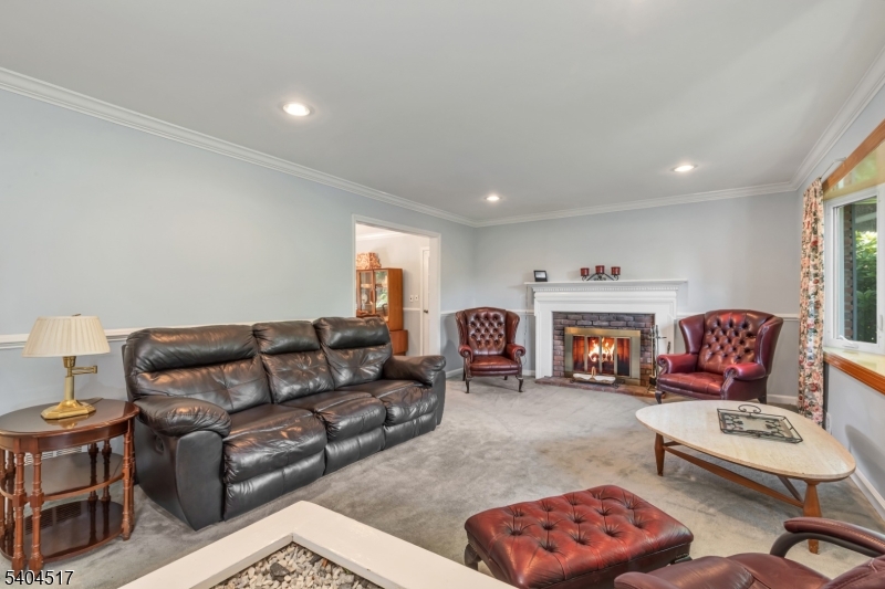 6 Deerfield Road New Providence, NJ 07974 - Photo 4 of 35