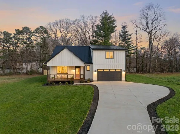 $819,000 | 75 Scott Mdws Drive, Asheville, NC 28806