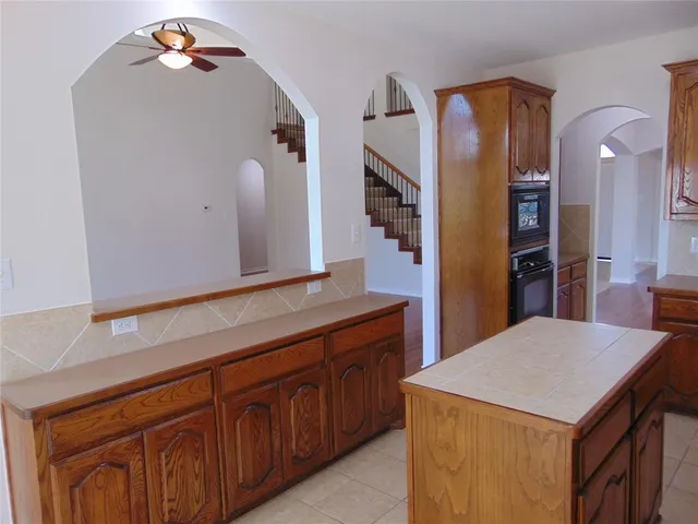 $425,000 | 212 Crystal Lake Drive, DeSoto, TX 75115